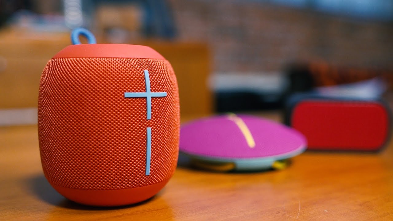 Ue o. Logitech Ultimate Ears 9000. Колонка маленькая. Маленькие блютуз колонки. Колонка BT Speaker маленькая.